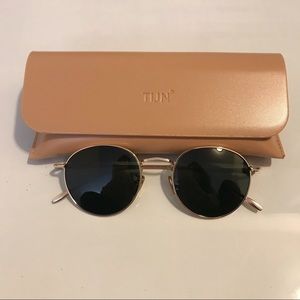 Round Metal Sunglasses